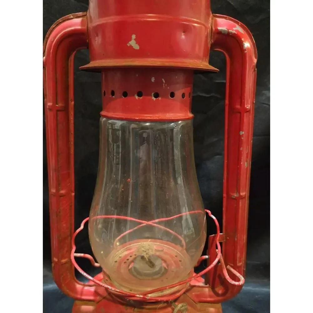 Vntg Anchor Brand Kerosene Lamp Red 14.5 In